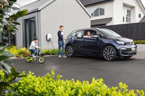 Borne Recharge Schneider EVlink Home – Image 2